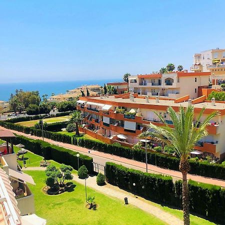 Seaview Apartment With Great Amenities & Facilities Benalmádena Esterno foto