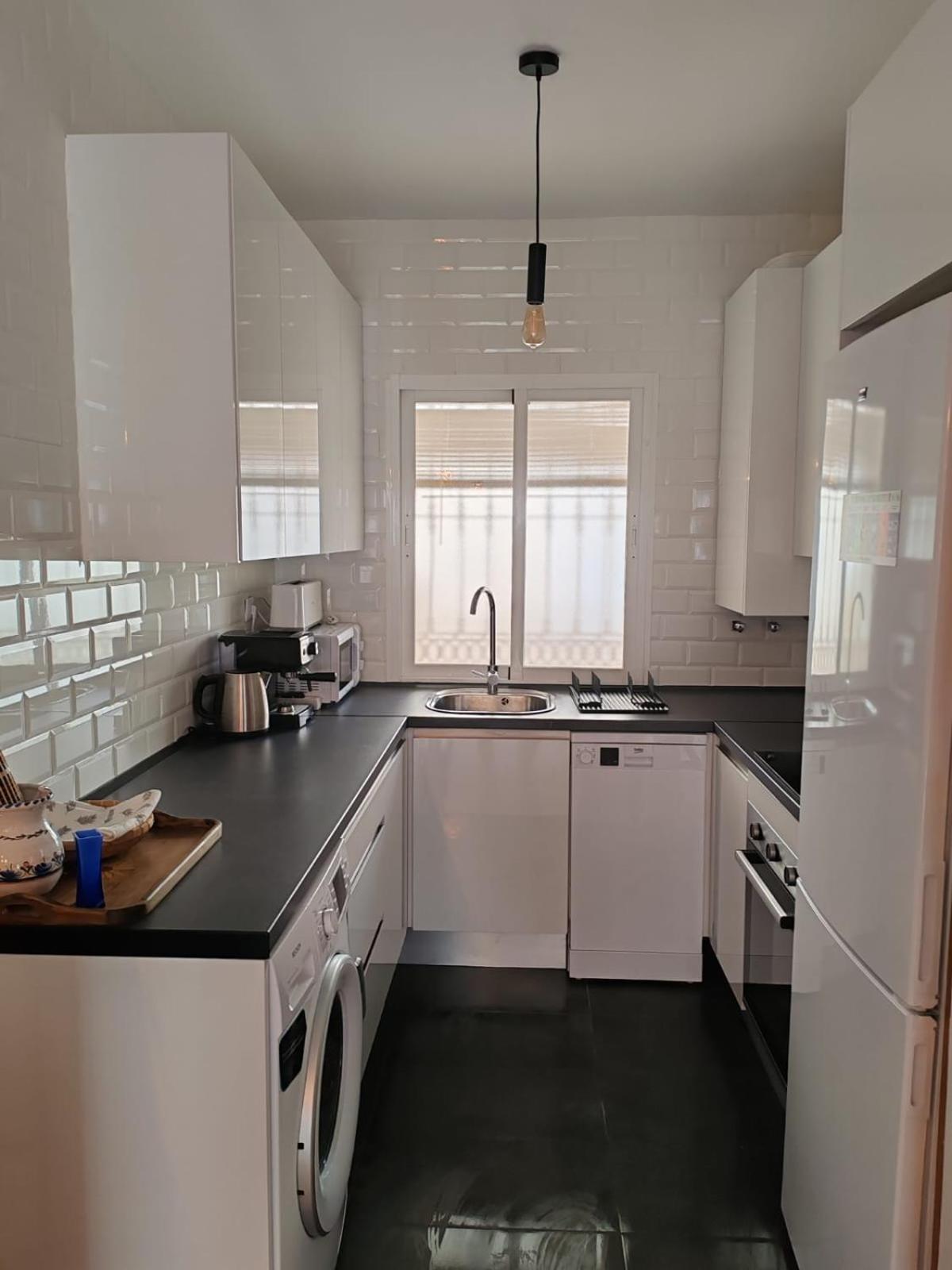 Seaview Apartment With Great Amenities & Facilities Benalmádena Esterno foto