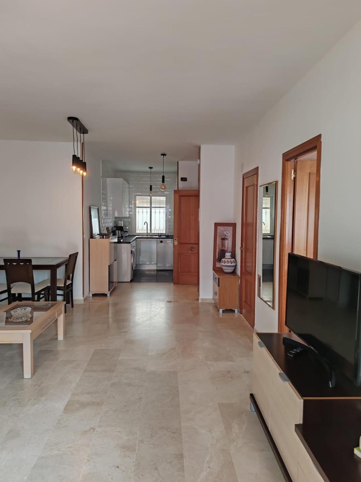 Seaview Apartment With Great Amenities & Facilities Benalmádena Esterno foto
