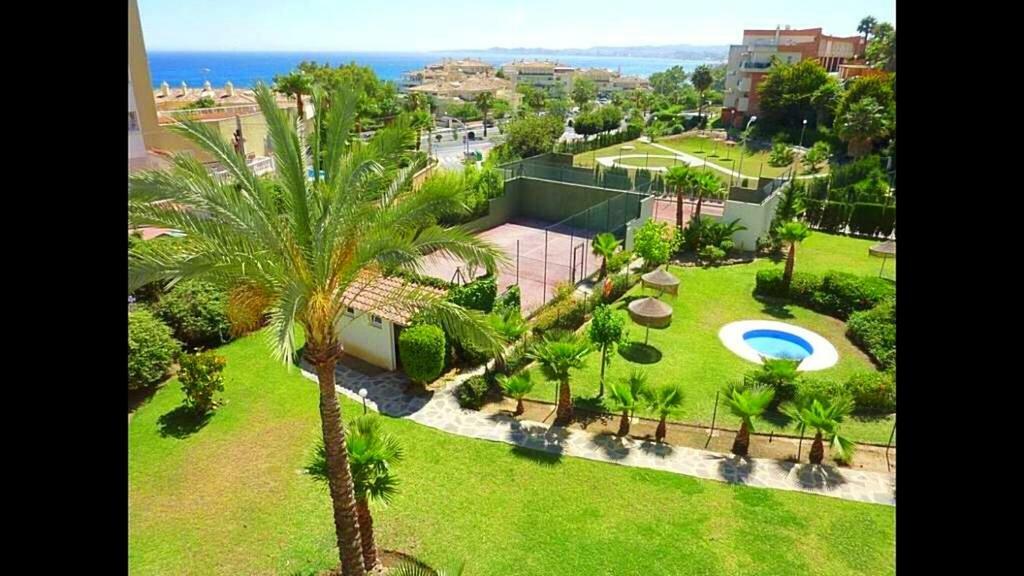 Seaview Apartment With Great Amenities & Facilities Benalmádena Esterno foto